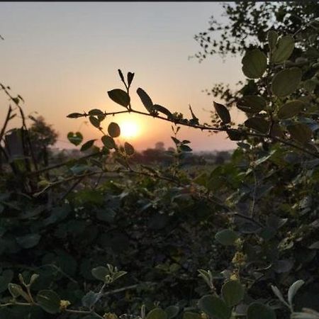 Raj Home Stay Varanasi Eksteriør bilde